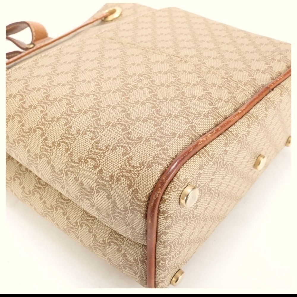 Celine Macadamia Beige and Brown Bucket Bag - Picture 13 of 17